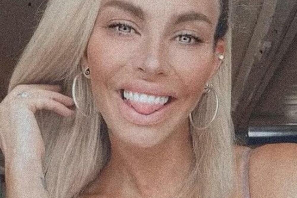 ŠVEĐANKA JE JEDINA KOJOJ SU PRIRODNE I DUGE ČAK 177 CM: Za ovakav PAR ni cenzura ne treba (FOTO)