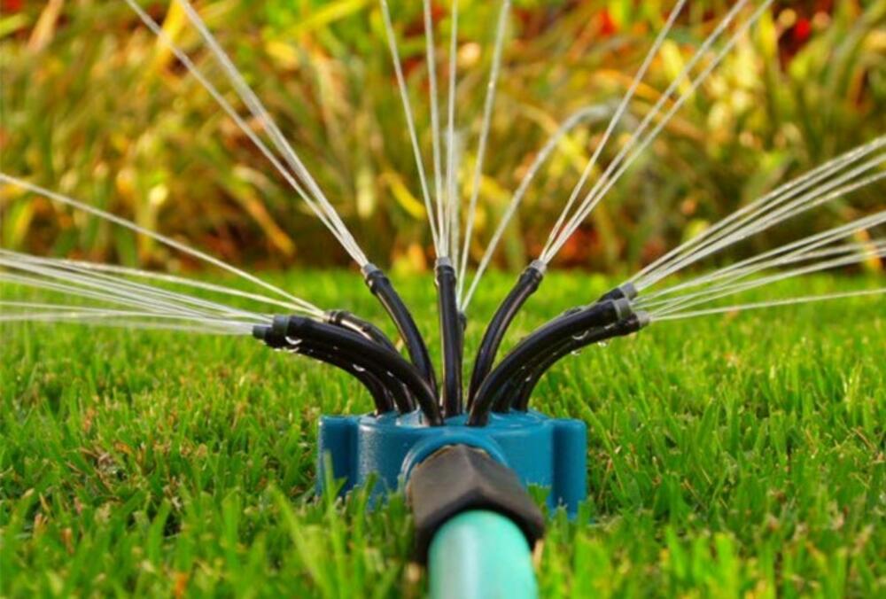 Prskalica sa fleksibilnim nastavcima