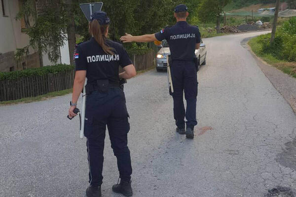 VOZAČI, AKO U PETAK NAPRAVITE PREKRŠAJ, NEĆETE ZNATI ZA KAZNU: Nečujna policija na ulicama, plaćaće se do 120.000