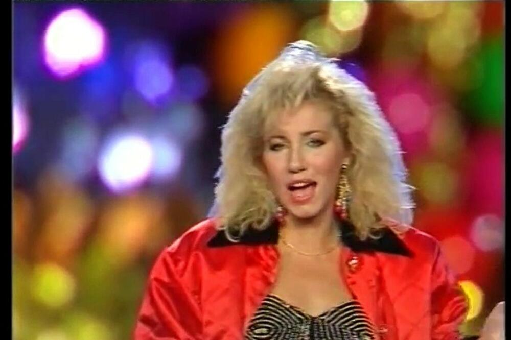 PREŠLA IZ ISLAMA U PRAVOSLAVLJE, HODŽA JOJ JEDNU STVAR NIJE DOZVOLIO: Danas je MEGA POZNATA i kraljica je LAPSUSA!