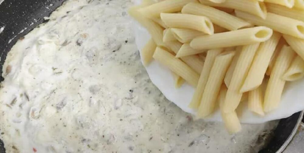 Makarone sa pečurkama