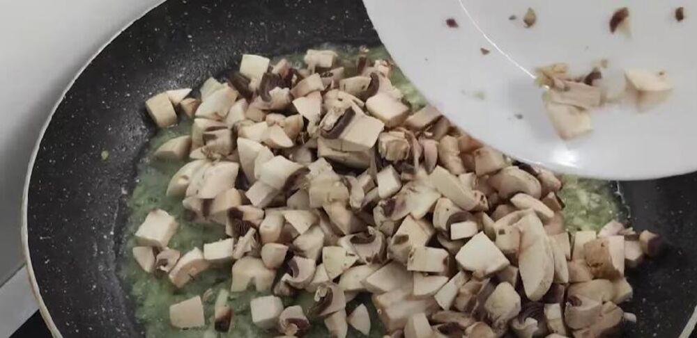 Makarone sa pečurkama