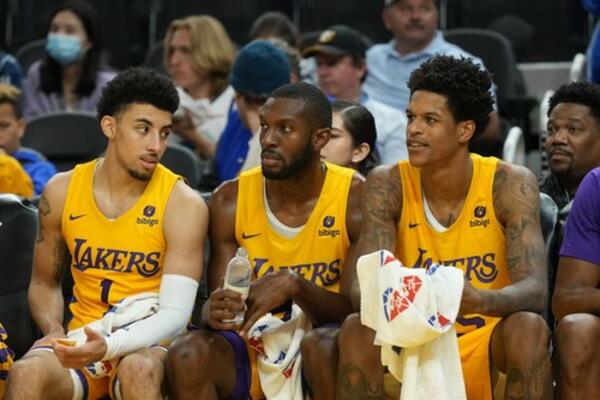 JOVIĆ IGRAO PROTIV PIPENA I O'NILA? Nije čudo što su ih Lejkersi pregazili! (VIDEO)