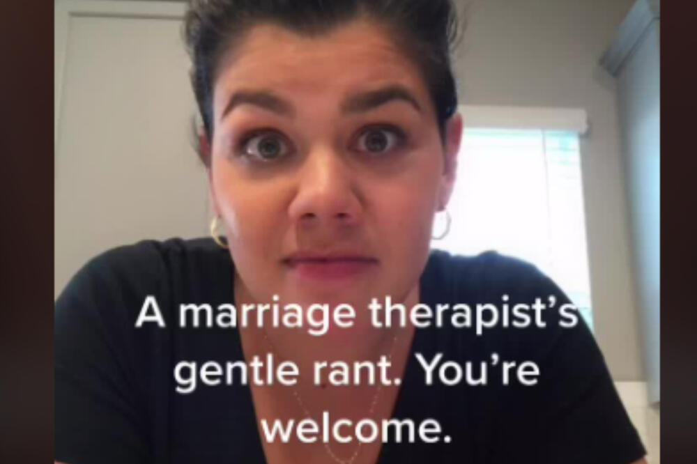 BRAČNA SAVETNICA SE SNIMALA DOK JE TO RADILA: Mnogi će zinuti kada vide OVO (VIDEO)