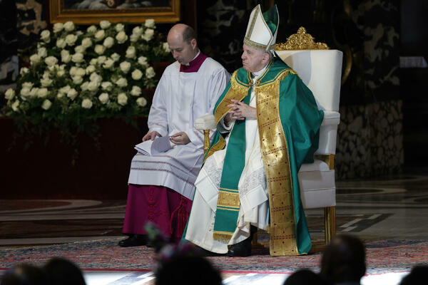 PAPA FRANJA U BOLNICI: Poglavara Vatikana danas HITNO OPERIŠU