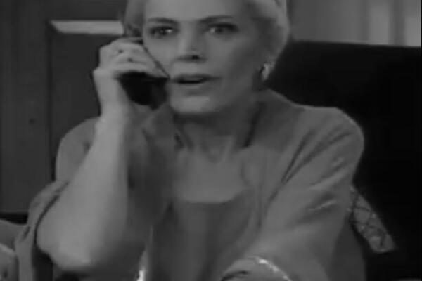 PREMINULA POZNATA GLUMICA: Cela nacija zavijena u CRNO, i kamen bi zaplakao! (FOTO)