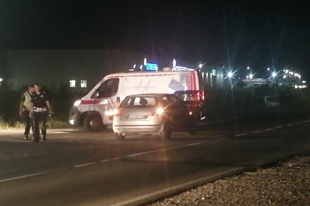 NOVA TEŠKA NESREĆA, CRNI NIZ JE NASTAVLJEN: Automobil uništen, kamion se PREVRNUO (FOTO)