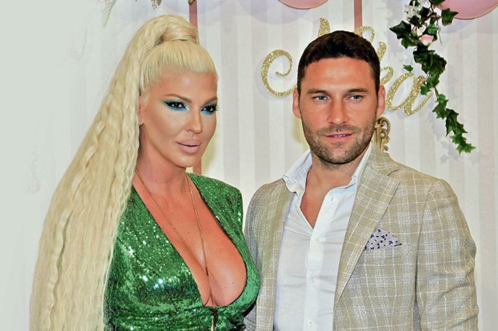 DOSTA JE BILO TUGE ZA KARLEUŠU, DESILA SE LJUBAV: Razvod od Duška nju nije POREMETIO, isplivala je ŠOK ISTINA!