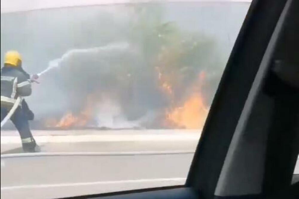 IZGORELA KUĆA KOD SVRLJIGA: Pronađeno telo jedne osobe!