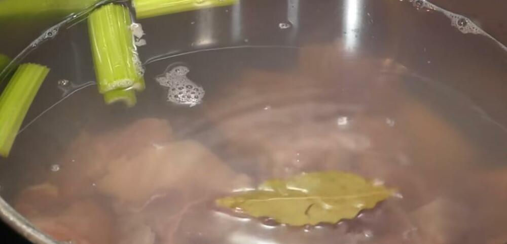 Čorba sa mesom i krompirom