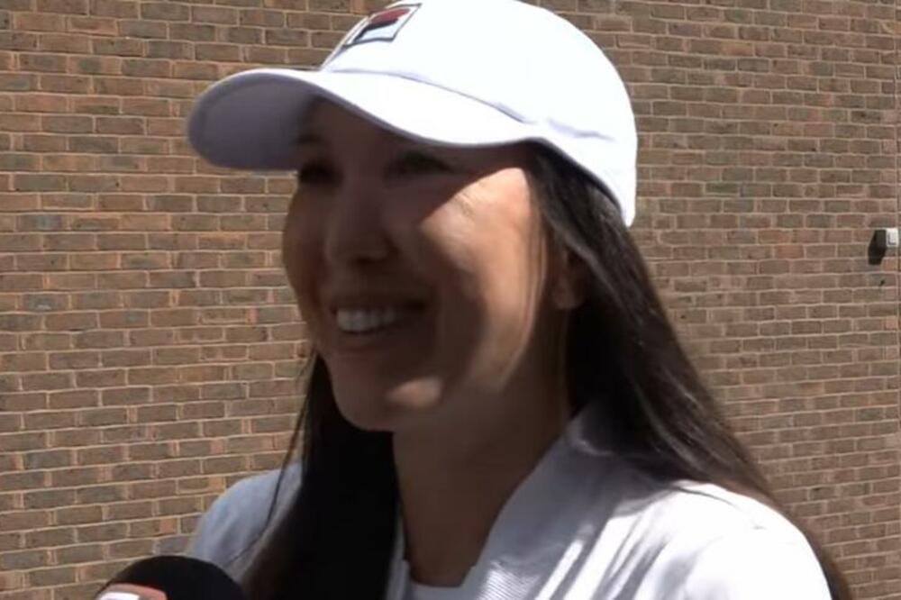 "ŽIVOT SE TOTALNO PREOKRENUO": Jelena Janković pred kamerama RASKRINKALA TRADICIJU (VIDEO)