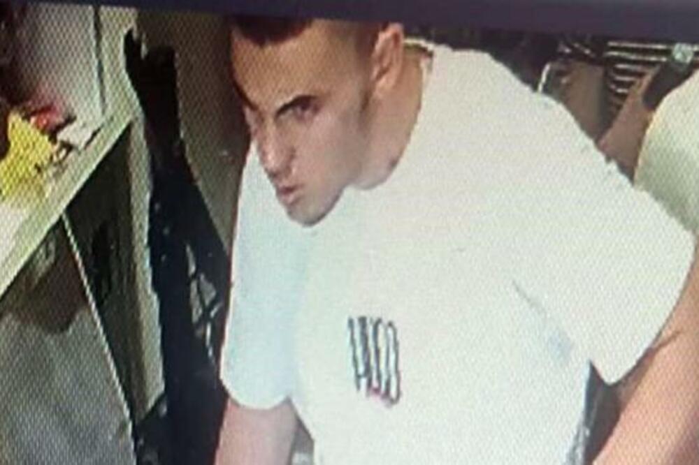 POLICIJA U SPLITU RASPISALA POTERNICU! Traži MUŠKARCA sa SLIKE, učinio TEŽAK prestup (FOTO)