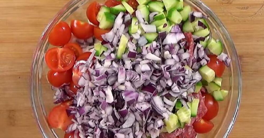 Salata sa testeninom i povrćem