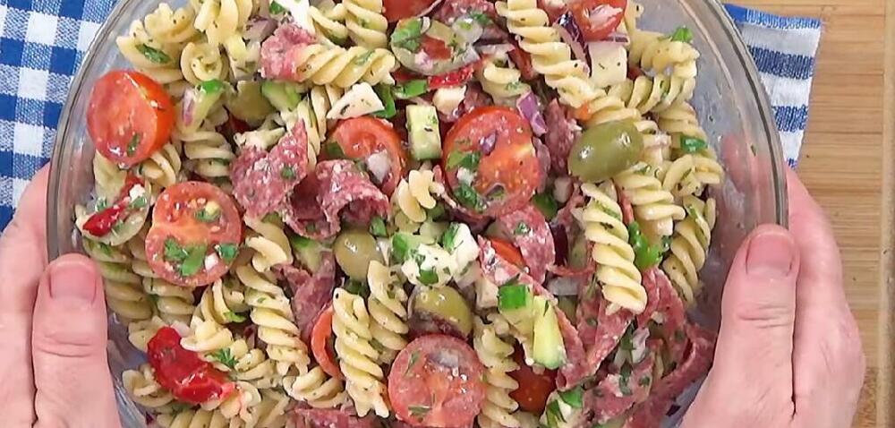 Salata sa testeninom i povrćem