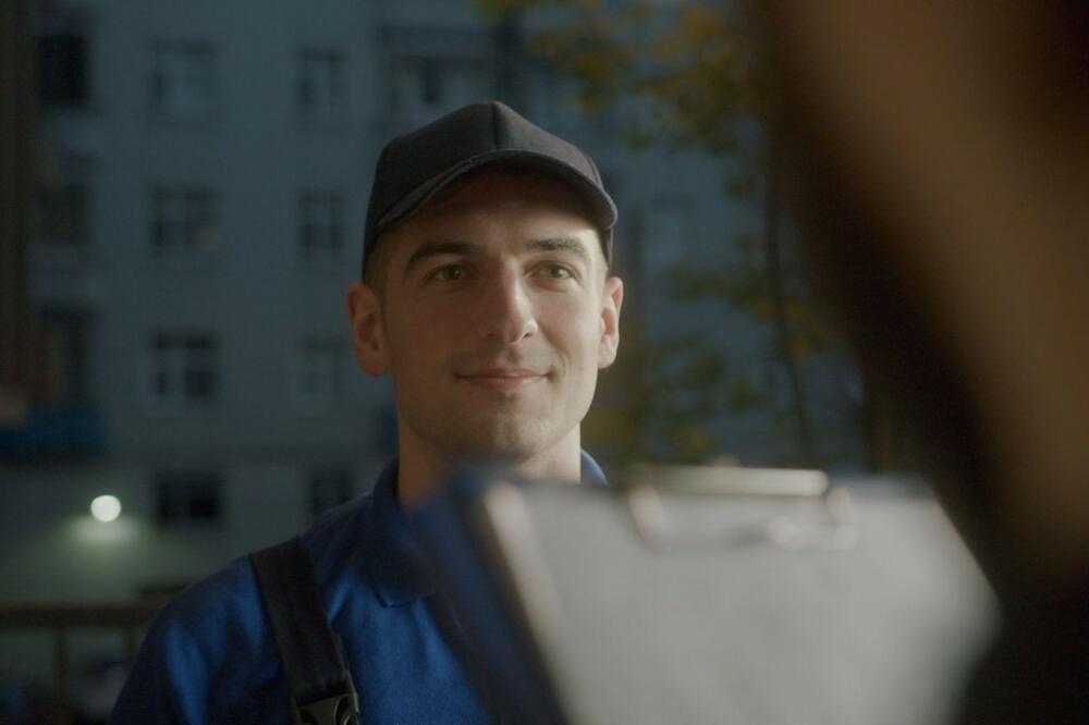 ŠTA JE SA LJUDIMA, PA OVO NIJE NORMALNO! Dostavljači otkrili šta im rade, kuda ide OVAJ SVET?!