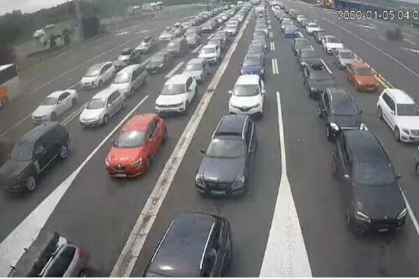 OVO JE TRENUTNO STANJE NA GRANIČNIM PRELAZIMA: Objavljene najnovije informacije