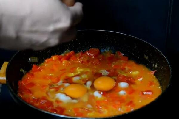 BRŽI BEĆARAC NEĆETE SPREMITI U ŽIVOTU: Probajte TRIK da vam ručak bude GOTOV za 15 minuta (RECEPT)
