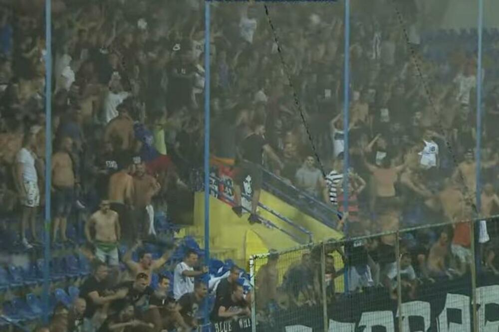 SRAMNE SCENE U PODGORICI: Izbio HAOS na tribinama zbog Zvezdinog dresa!