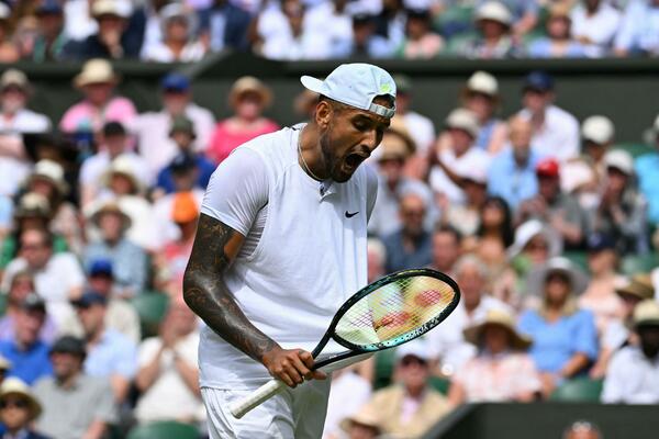 ŠOKANTAN ZAHTEV NIKA KIRJOSA! Usred meča sa Đokovićev tražio OVO! (VIDEO)