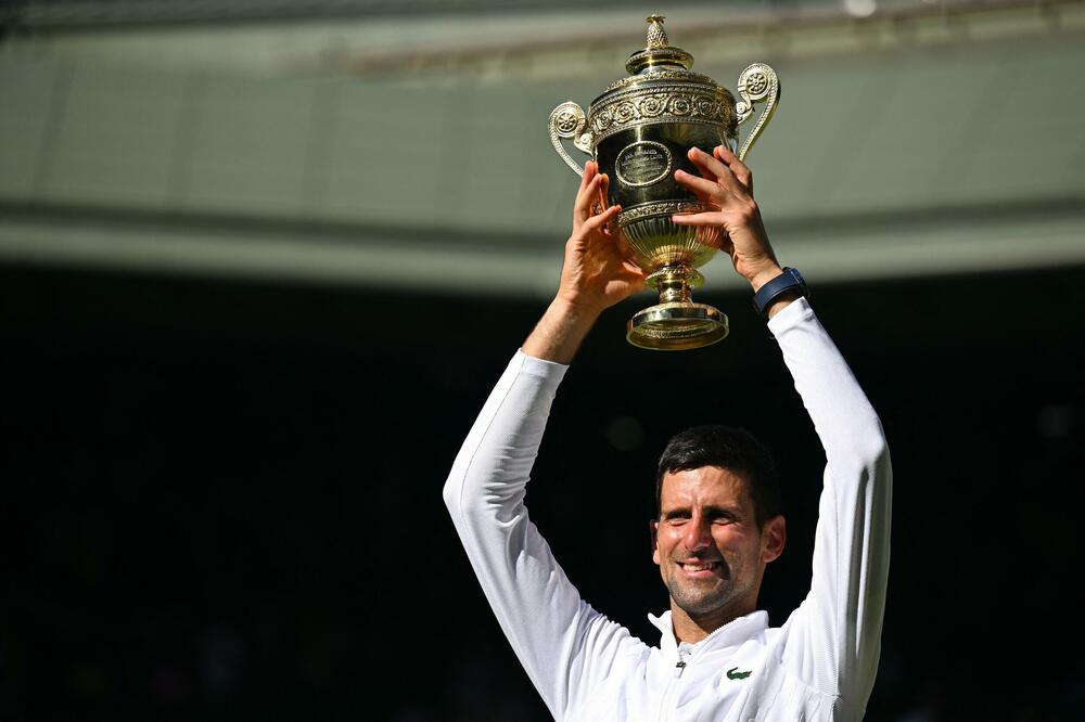SVI SU POKLONILI KRALJU: Pljušte čestitke sa svih strana, nema tenisera koji nije Novaku udelio neki kompliment!