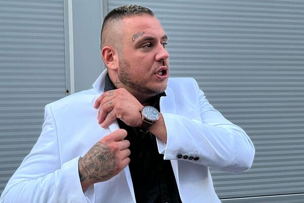 CAR RAZVEZAO JEZIK O NASILJU NAD DALILOM! OTVORIO DUŠU O NJIHOVOM ODNOSU: Nacija PADA U TRANS posle ovoga! VIDEO