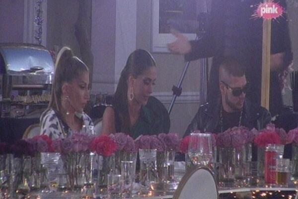 TREĆE MESTO JE ANĐELA, DALILA I DEJAN SE BORE ZA POBEDU: Kreće poslednjih POLA SATA!