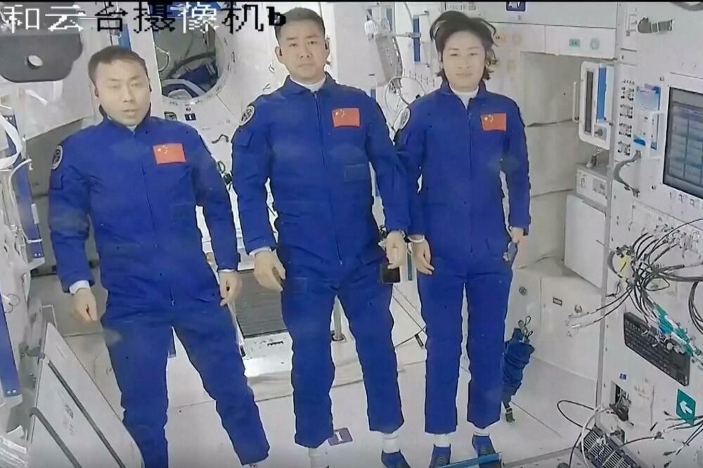 Tajkonauti u svemiru obavljaju planirane zadatke! (VIDEO)