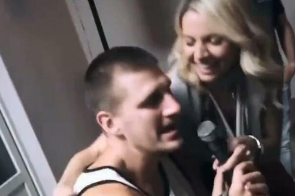 NIKOLA JOKIĆ ODUŠEVIO GROBARE IZBOROM PESME! Da li ovim cilja na nešto? (VIDEO)