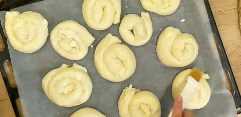 Pitice sa sirom, Pita