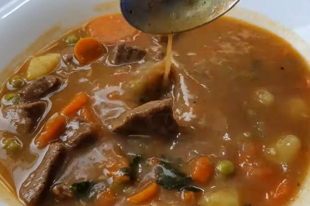 SPREMITE VITAMINSKU ČORBU OD KROMPIRA I JUNETINE: Dodaje se i POVRĆE u kojem se SRBI leti DAVE (RECEPT)