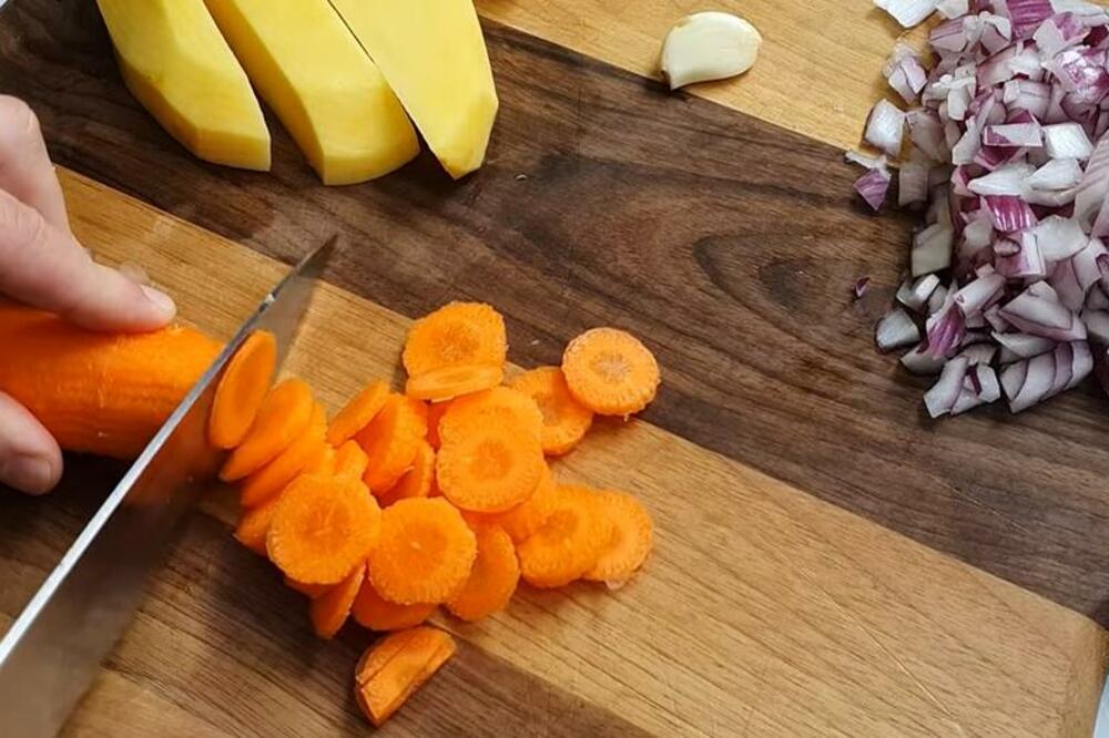 10 NAJZDRAVIJIH NAMIRNICA IZ KUHINJE: Trabalo bi što češće da ih JEDETE, evo za šta su sjajne