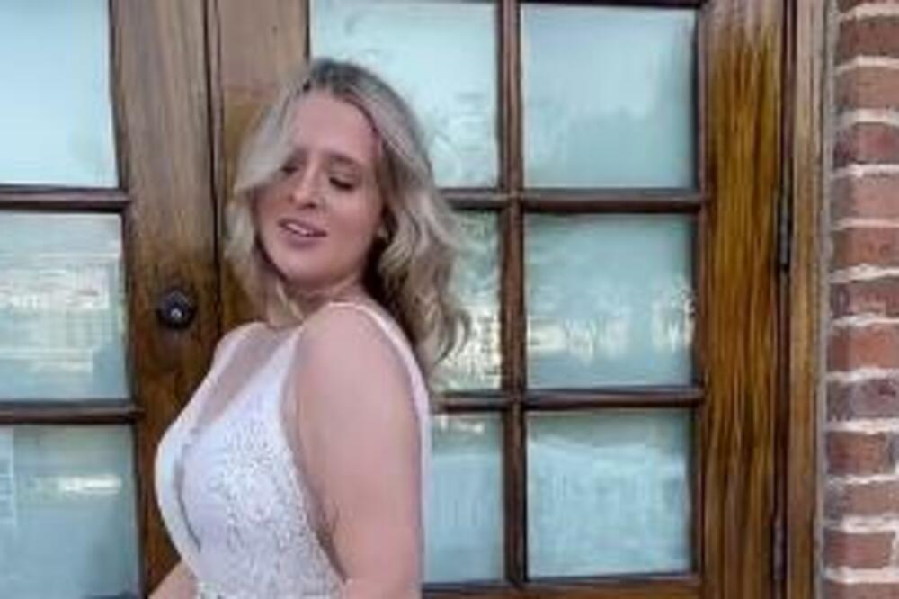 BUDUĆA MLADA NARUČILA HALJINU OD 8.000 DINARA PREKO INTERNETA: Sama sebi se smejala kad ju je OBUKLA (FOTO)