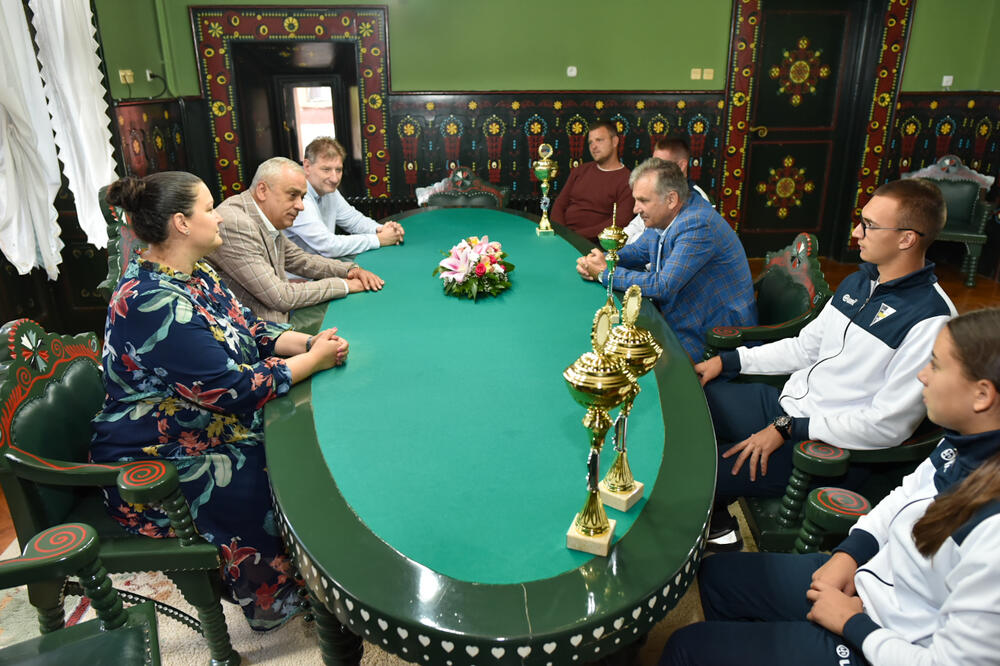 TENISERI IZ KLUBA "SPARTAK" OSTVARILI SJAJNE REZULTATE NA DRŽAVNOM PRVENSTVU: Budućnost tenisa je u Subotici