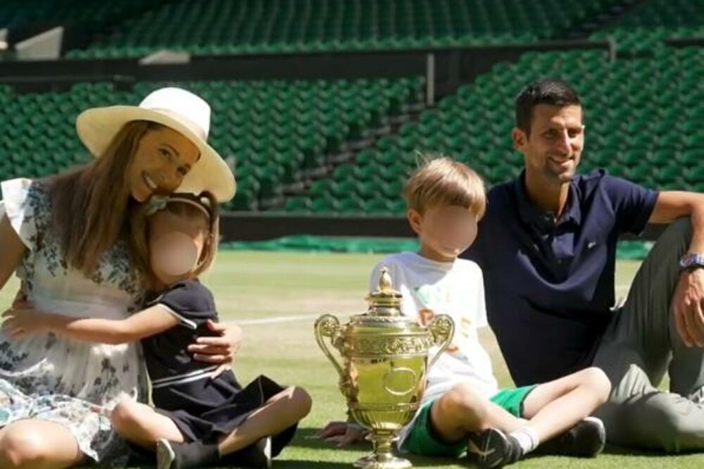 SVA LJUBAV U PORODICI ĐOKOVIĆ SE NASLUĆUJE U JEDNOM VIDEU: Nestašluci, brižnost, pogledi puni ljubavi! (VIDEO)