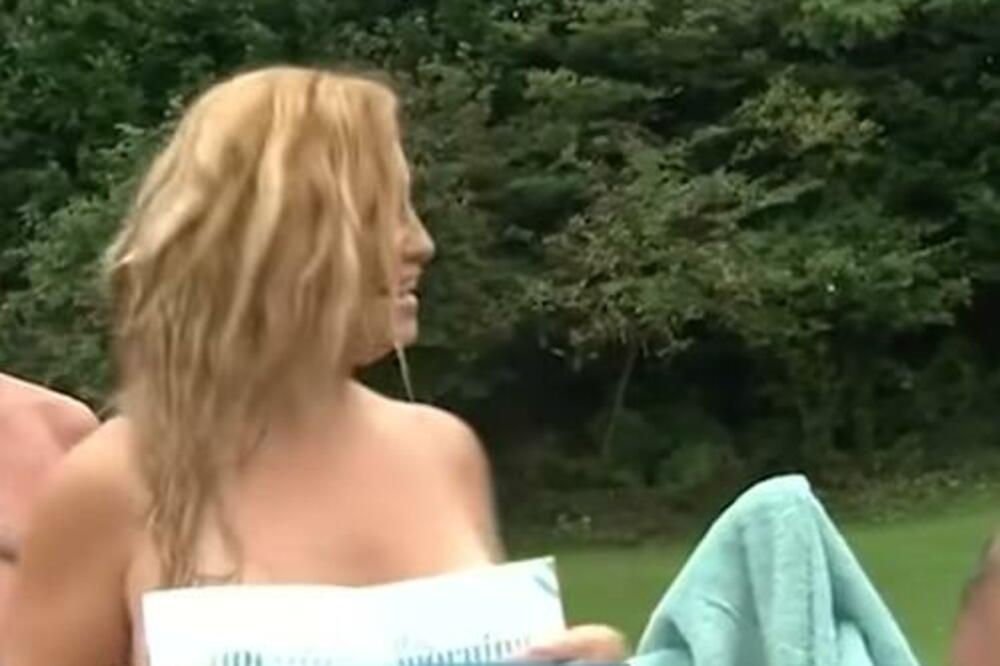 GOLA VODITELJKA U JUTARNJEM PROGRAMU: Potpuno se OSLOBODILA, GORE ništa NIJE SAKRILA, neće vam BITI DOBRO (VIDEO)