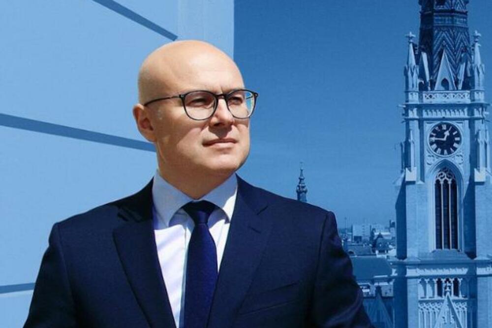 VUČEVIĆ OBIŠAO NAJSTARIJI BUNAR U NS: Završeni radovi na sanaciji, povećan kapacitet sirove i prerađene vode