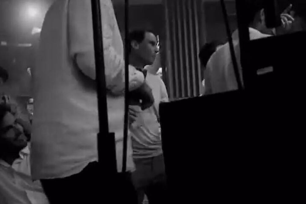 SADA MU NIJE NIŠTA! Iskopirao Đokovića, Nadal uhvaćen sa društvom u ludom provodu! (VIDEO)