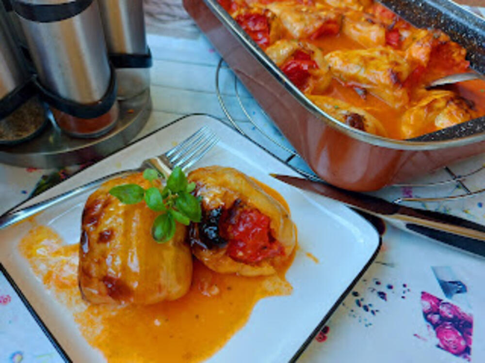 Paprika sa prženom dimljenom slaninom, Paprike