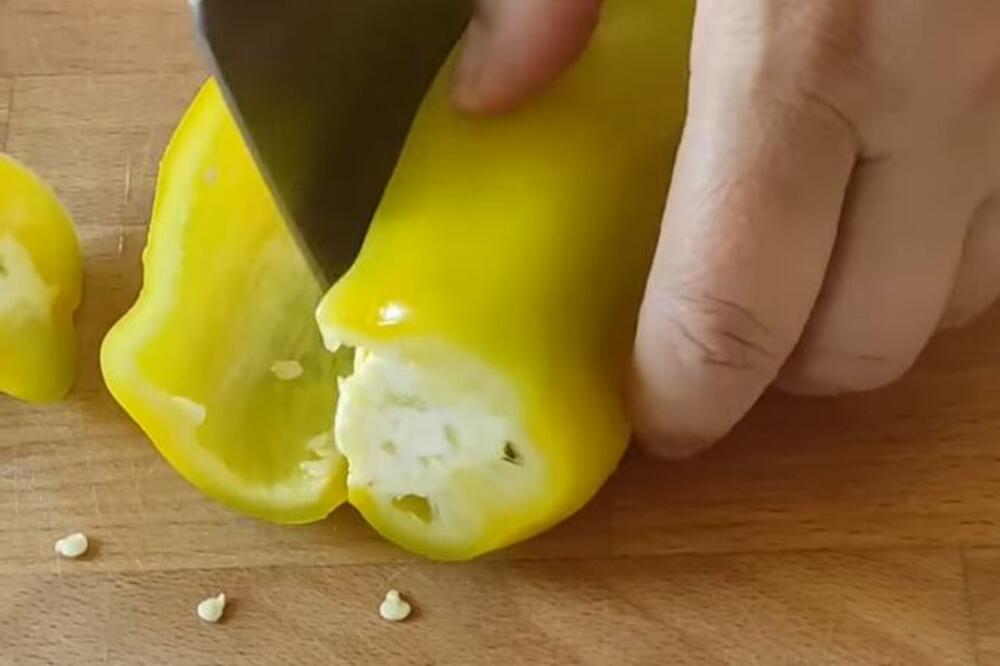 TRIK uz koji će vam paprike OSTATI SVEŽE I DO MESEC DANA: Ovo mora da isproba SVAKA DOMAĆICA! (VIDEO)