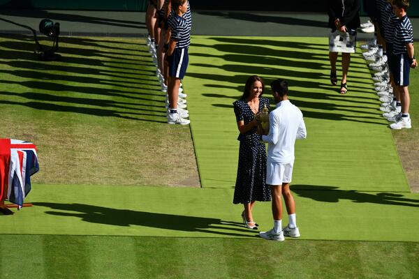 ZA SVE JE KRIV FEDERER! Kejt Midlton ZABRANILI da čestita Novaku Đokoviću kako DOLIKUJE!