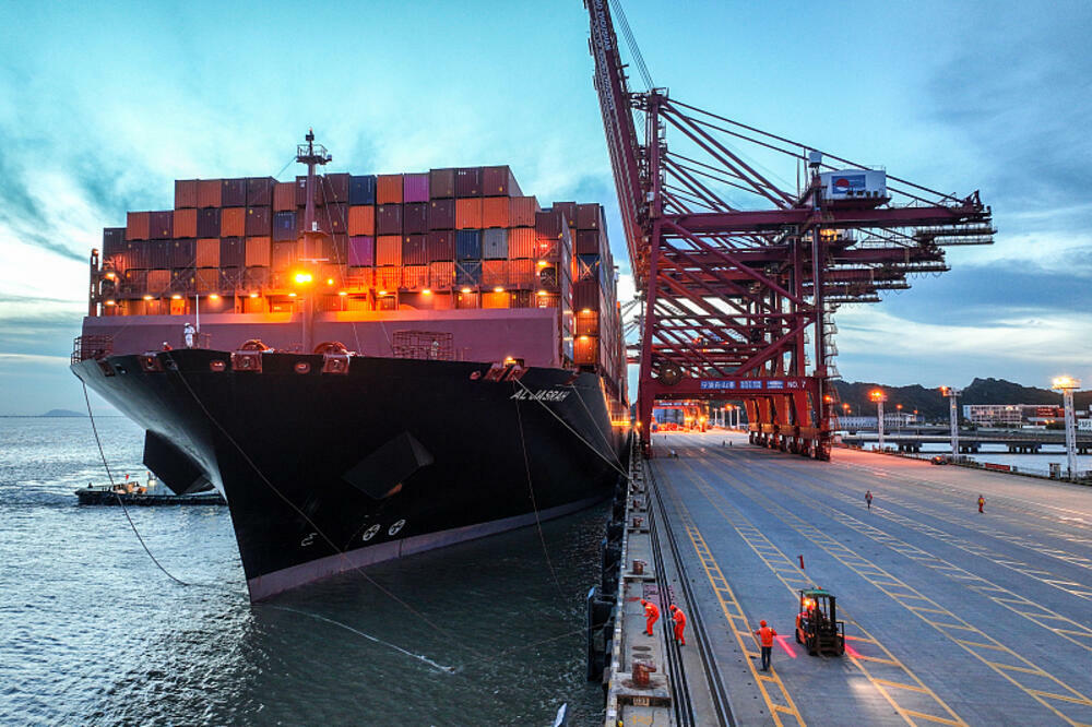 DO KRAJA 2022. Kina će imati devet od 20 najvećih kontejnerskih luka
