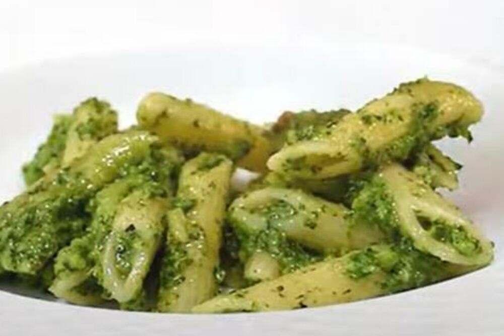 SPREMITE PASTU NA ZDRAVIJI NAČIN: Kremasti SOS sa 1 POVRĆEM i BELIM LUKOM je SAVRŠENI RECEPT za LETO