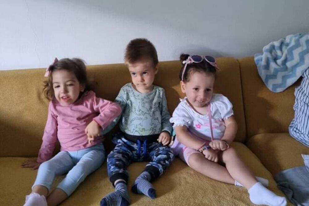 NAJLEPŠA FOTOGRAFIJA KOJU ĆETE DANAS VIDETI NA INTERNETU: Sofija, Minja i Gavrilo su NASMEJANA I SREĆNA DECA (FOTO)