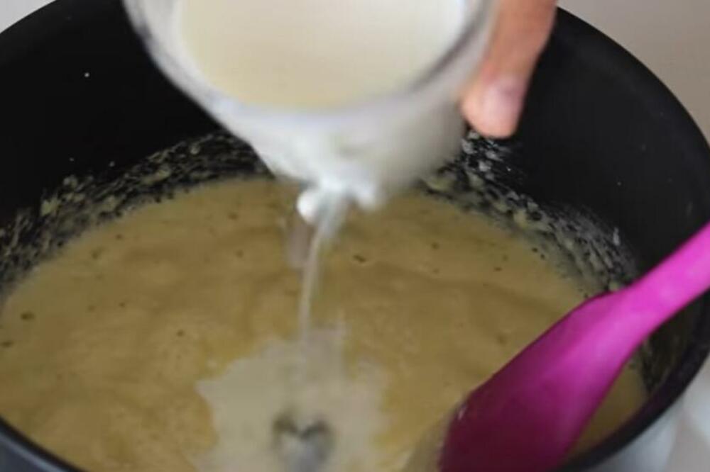 1 TAJNI SASTOJAK SIPAJTE U POSNI BEŠAMEL SOS: Dobićete najbolji umak čim TO URADITE