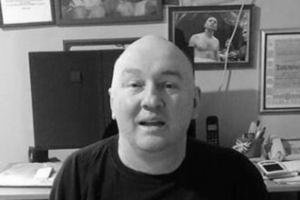 TUGA: Preminuo Zoran Vujičić!