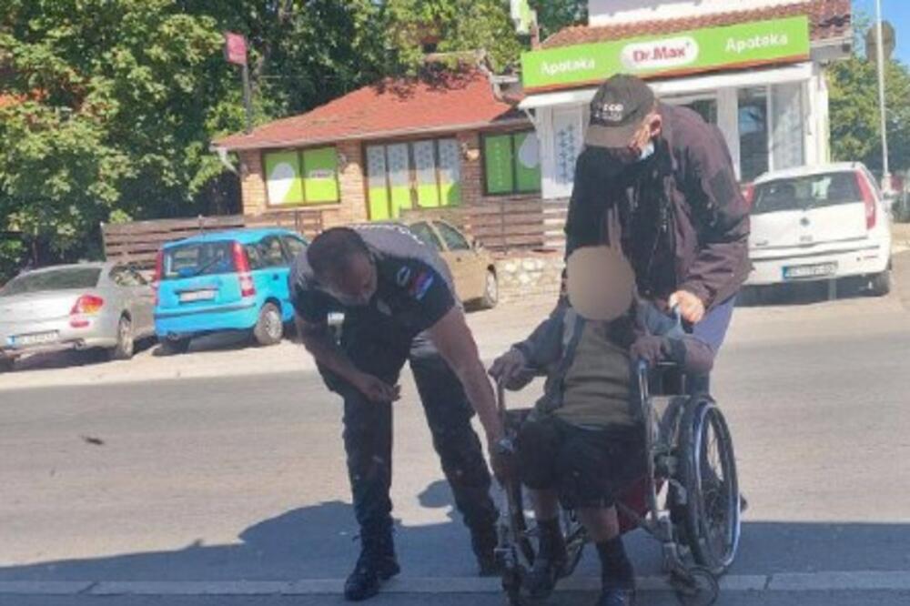 "MOMAK, SVAKA TI ČAST": Gest POLICAJCA iz Barajeva oduševio SVE, vratio je VERU u LJUDE! (FOTO)