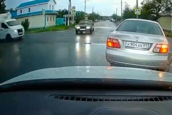 JEZIV UDES, LETELO NA SVE STRANE: Isplivao snimak DIREKTNOG SUDARA, gledajte samo OVO! (VIDEO)