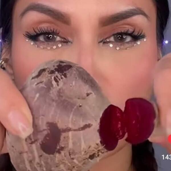 UZELA JE CVEKLU I STAVILA NA LICE: Kad se pogledala u ogledalo, bukvalno nije mogla da veruje šta vidi (VIDEO)