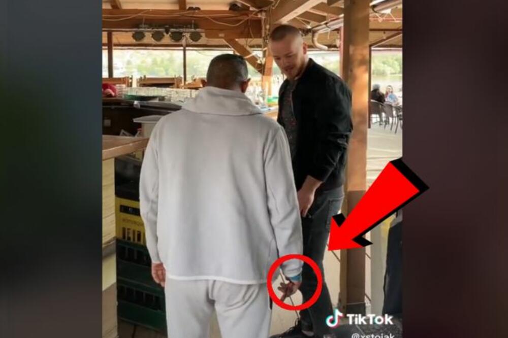 SRBIN UMALO DA STRADA U KAFIĆU: Hteo da napravi šalu, a onda je KRENULO PO ZLU, isplivao JEZIVI VIDEO