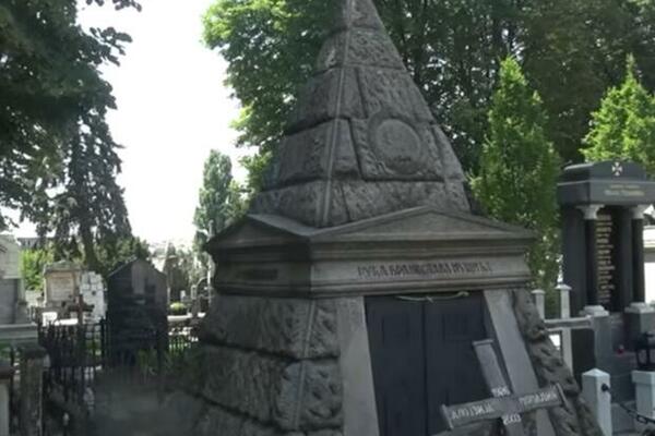 MASON ILI ŠALJIVDŽIJA? Misterija GROBA srpskog velikana zbunjuje narod već više od 8 DECENIJA!